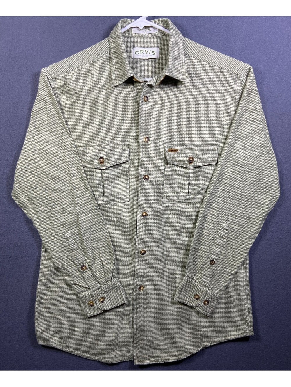 ORVIS Mens Herringbone Button Down Shirt Medium Green White Leather Accents EUC